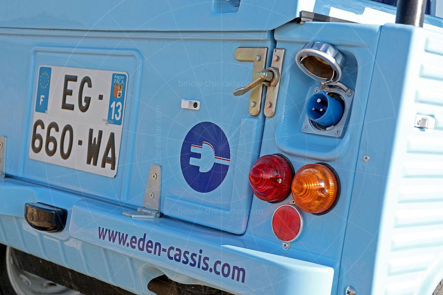 Citroen Eden charging socket Pic: magiccarpics.co.uk | Citroen Eden charging socket