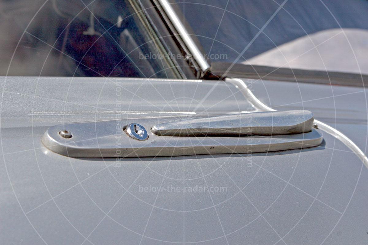 DB HBR5 flush door handle Pic: magiccarpics.co.uk | DB HBR5 flush door handle