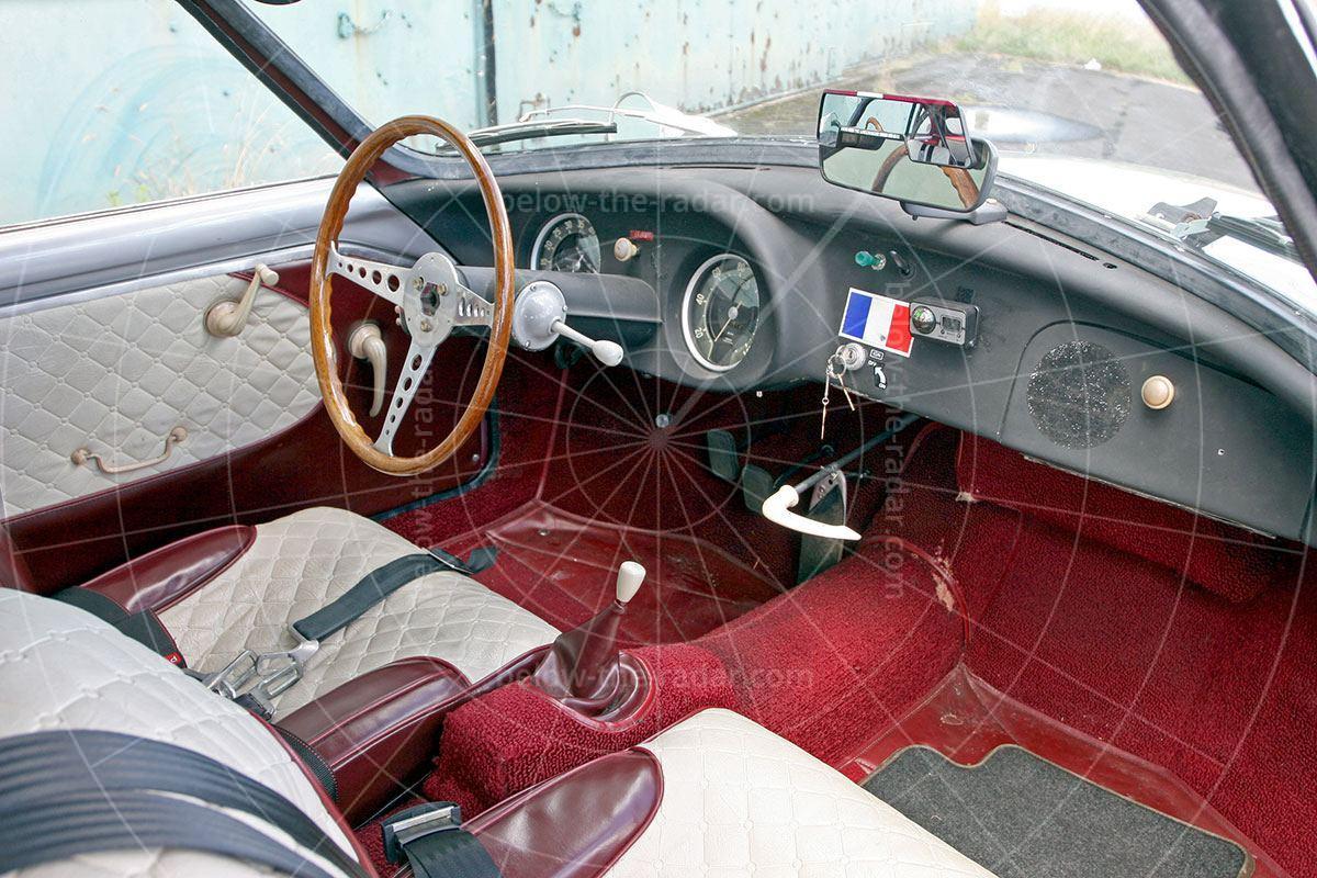 DB HBR5 interior Pic: magiccarpics.co.uk | DB HBR5 interior