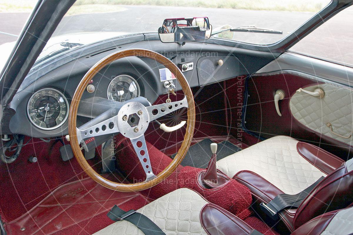 DB HBR5 interior Pic: magiccarpics.co.uk | DB HBR5 interior