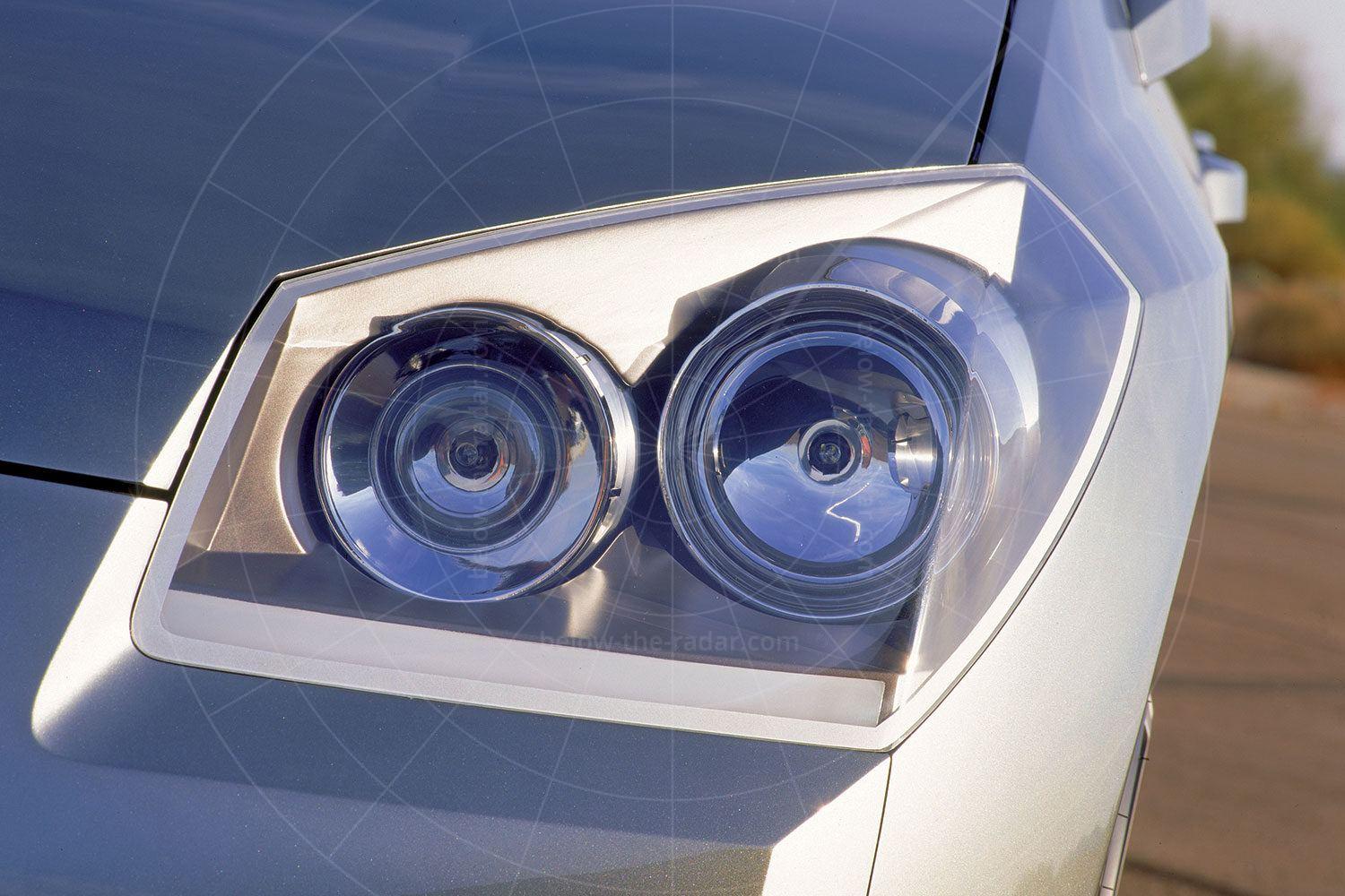 Dodge ESX3 Pic: Dodge | Dodge ESX3 headlight