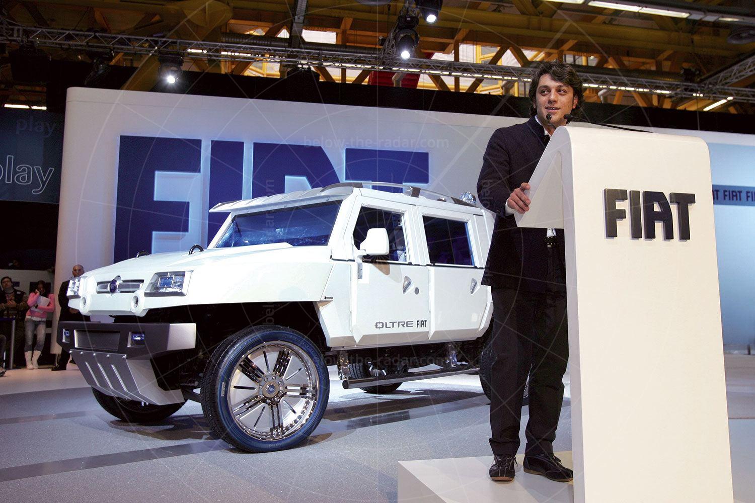 Fiat Oltre being unveiled at the 2005 Bologna motor show Pic: Fiat | Fiat Oltre being unveiled at the 2005 Bologna motor show