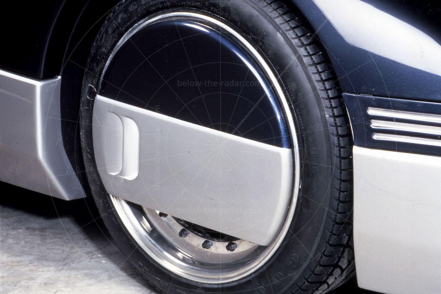 IAD Alien wheel Pic: magiccarpics.co.uk | IAD Alien wheel