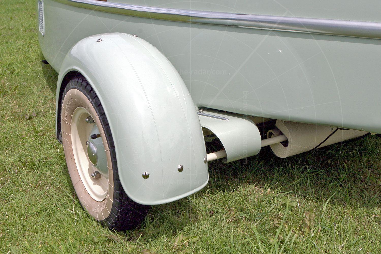 SNCAN Inter 175A Autoscooter Torpedo front wheel Pic: magiccarpics.co.uk | SNCAN Inter 175A Autoscooter Torpedo front wheel