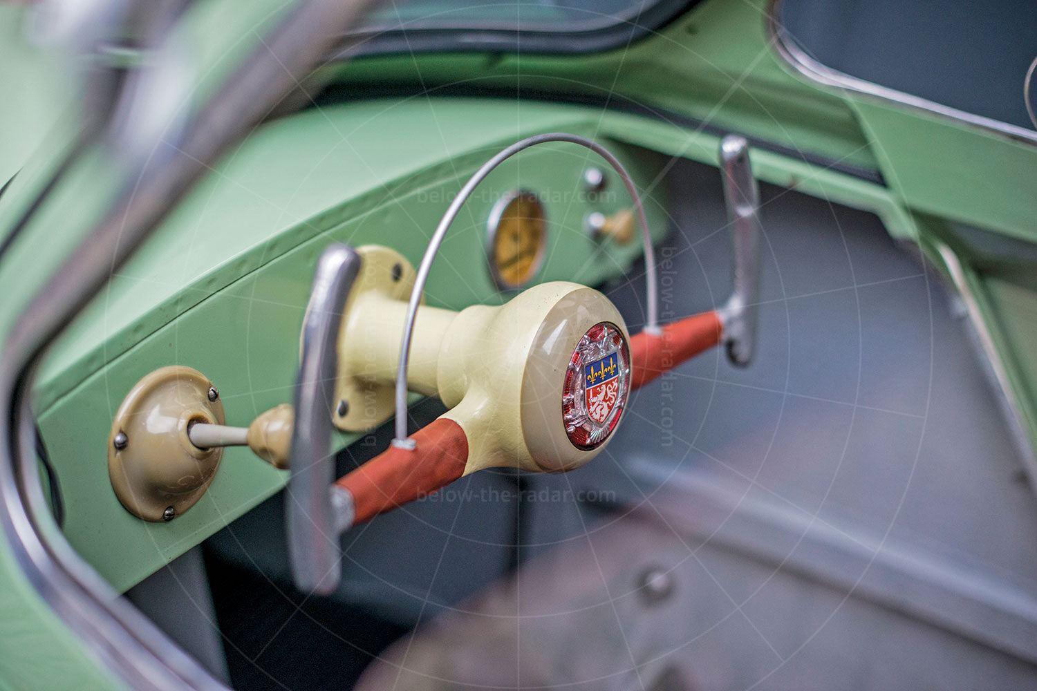 SNCAN Inter 175A Autoscooter Berline handlebars Pic: RM Sotheby's | SNCAN Inter 175A Autoscooter Berline handlebars