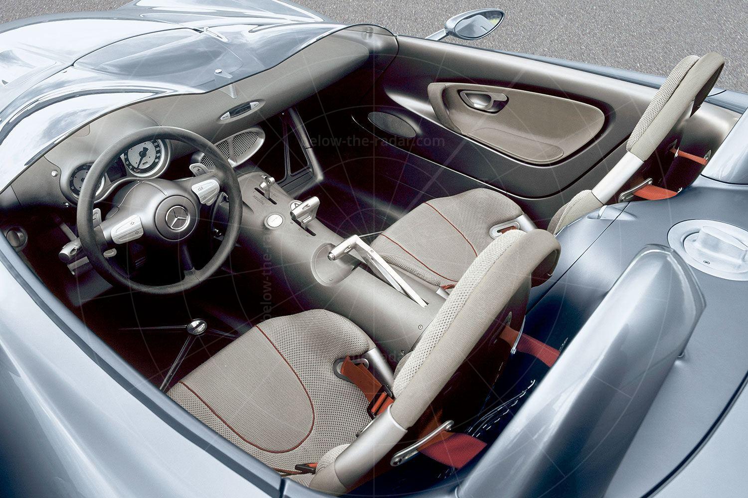 Mercedes F400 Carving interior Pic: Mercedes | Mercedes F400 Carving interior