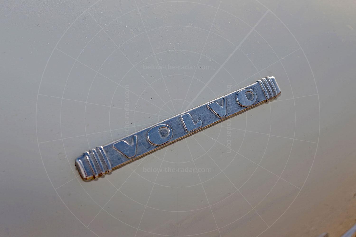 PV445 Valbo drophead coupé badge Pic: magiccarpics.co.uk | PV445 Valbo drophead coupé badge