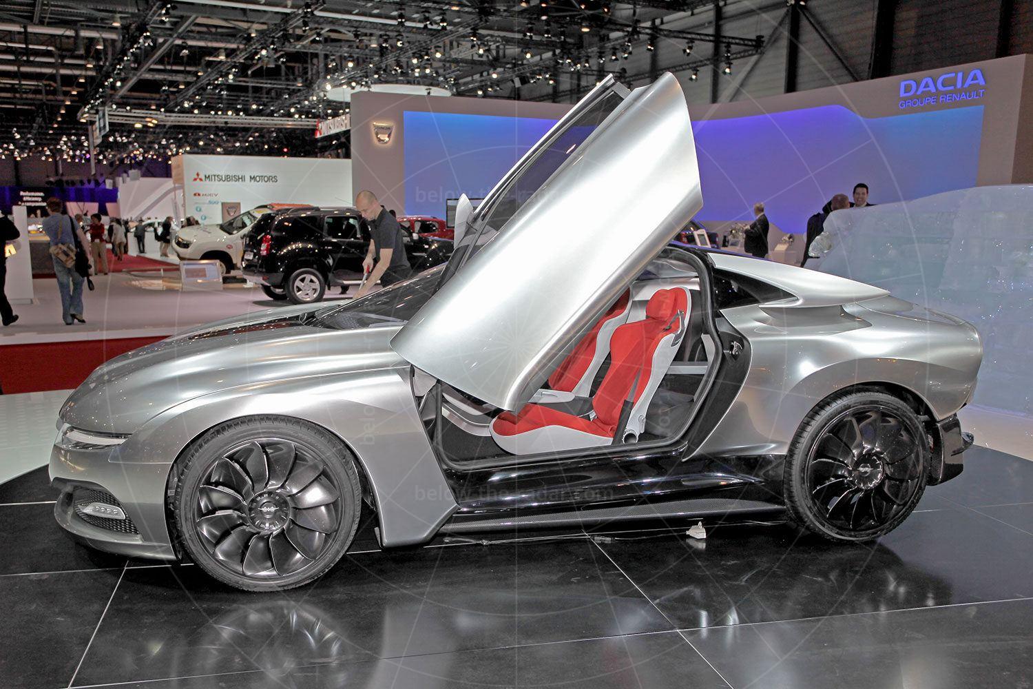 Saab PhoeniX at the 2011 Geneva motor show Pic: magiccarpics.co.uk | Saab PhoeniX at the 2011 Geneva motor show