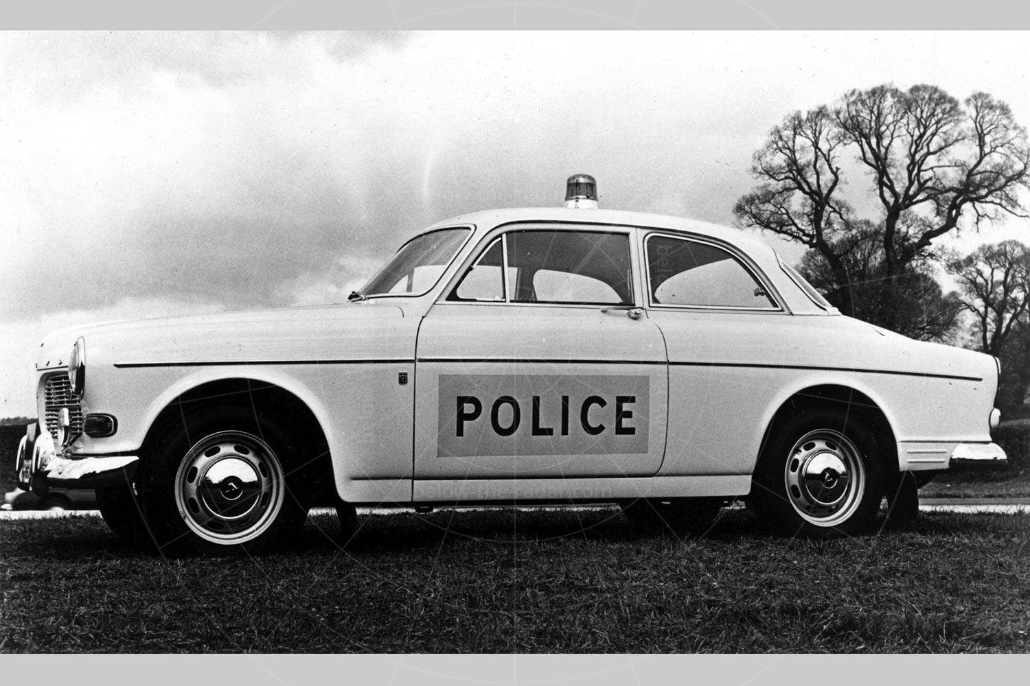 Ruddspeed Volvo Amazon police car Pic: magiccarpics.co.uk | Ruddspeed Volvo Amazon police car