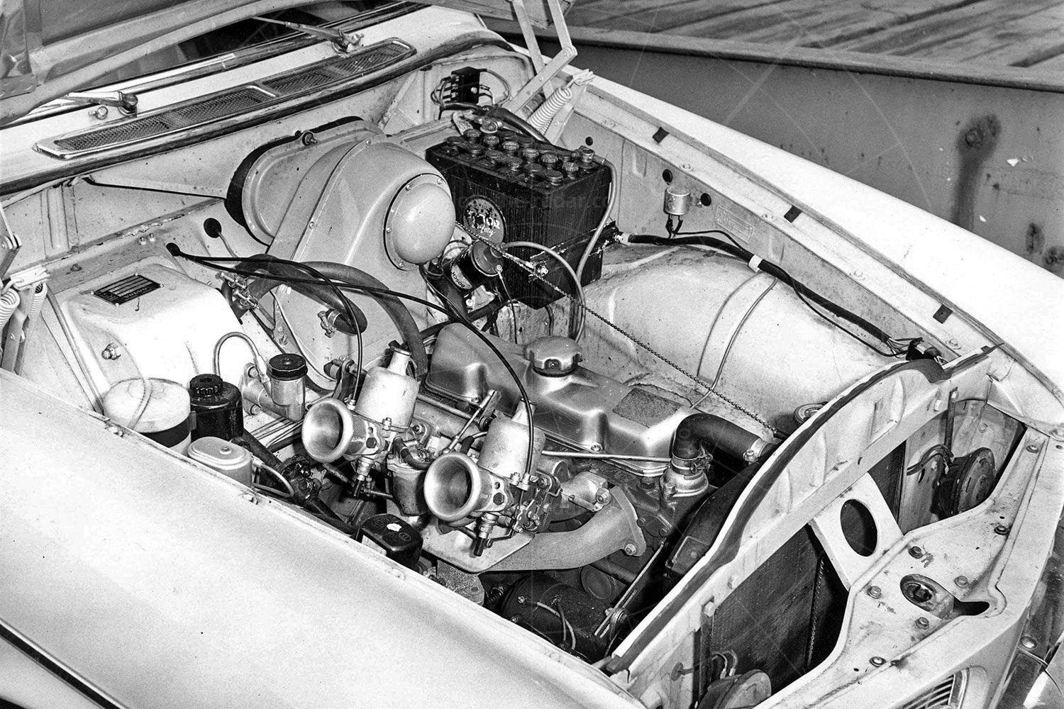 Ruddspeed Volvo Amazon engine bay Pic: magiccarpics.co.uk | Ruddspeed Volvo Amazon engine bay