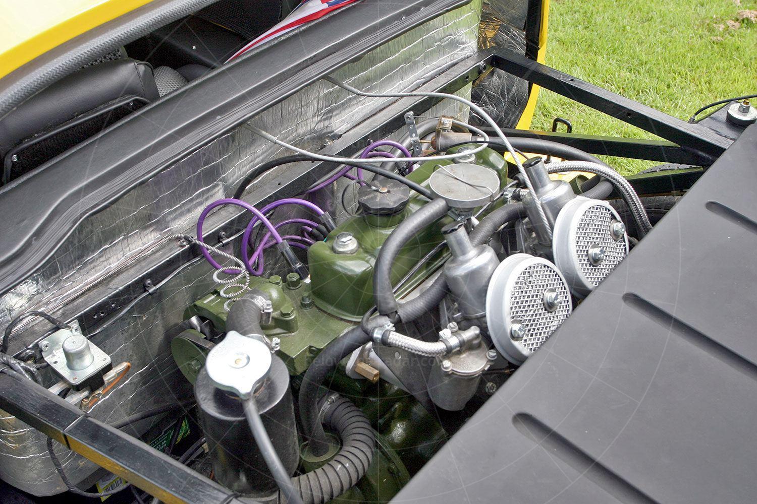 Unipower GT engine bay Pic: magiccarpics.co.uk | Unipower GT engine bay