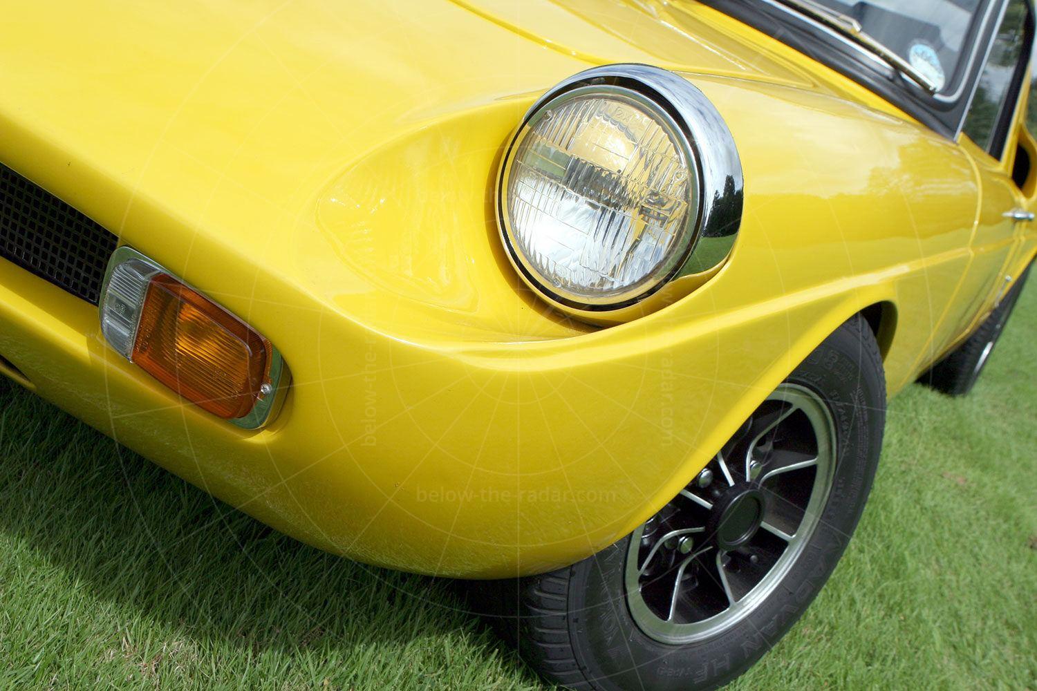 Unipower GT headlight Pic: magiccarpics.co.uk | Unipower GT headlight