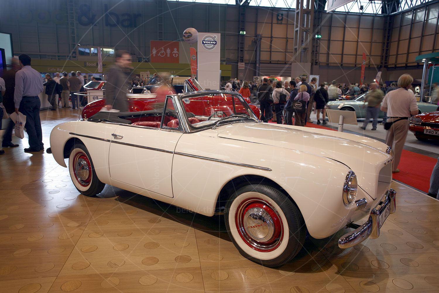 A Volvo P1900 at the 2007 Birmingham NEC classic car show Pic: magiccarpics.co.uk | A Volvo P1900 at the 2007 Birmingham NEC classic car show