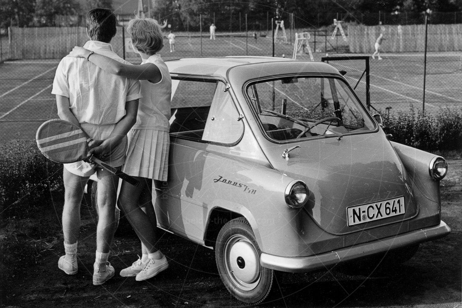 Zundapp Janus publicity shot Pic: magiccarpics.co.uk | Zundapp Janus publicity shot