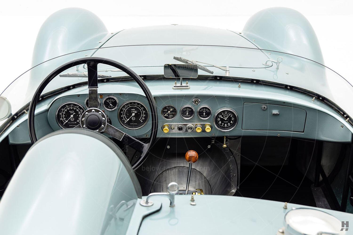 Damilla Special - dashboard Pic: Hyman Ltd | Damilla Special - dashboard