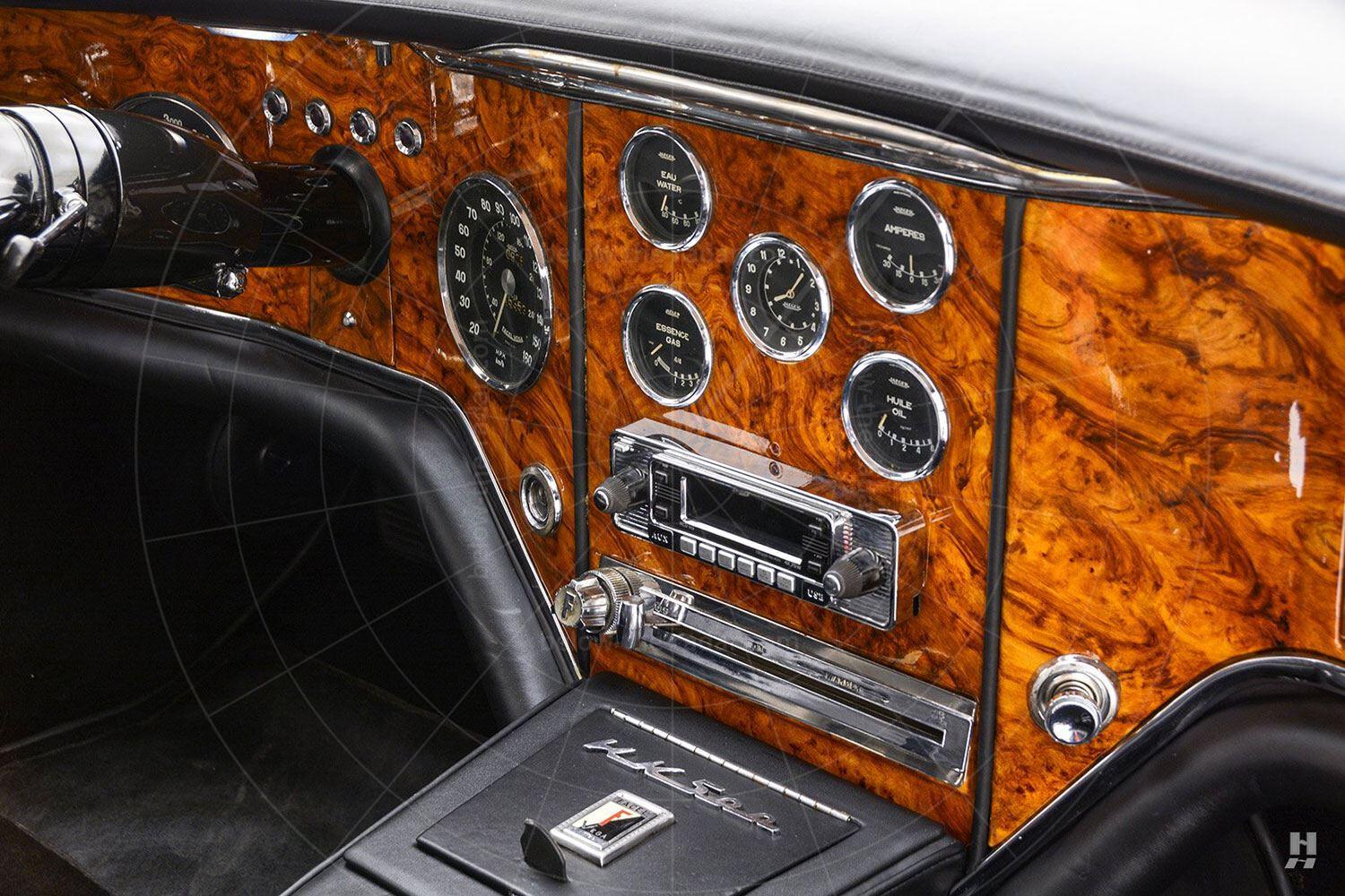 Facel Vega HK500 dashboard Pic: Hyman Ltd | Facel Vega HK500 dashboard