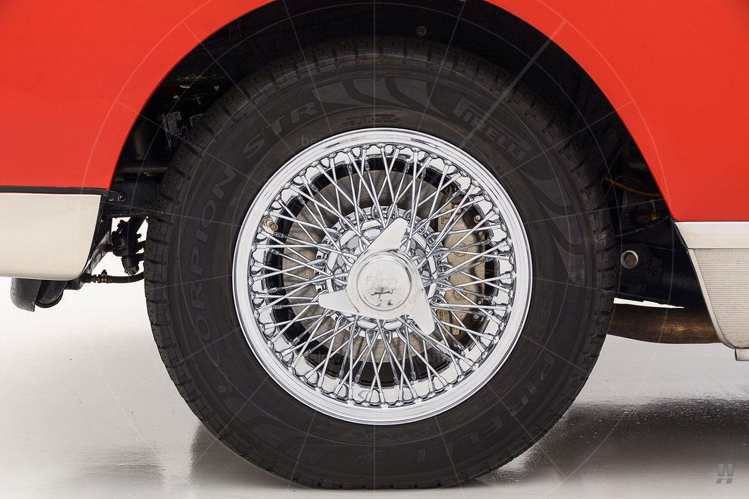 Facel Vega HK500 front wheel Pic: Hyman Ltd | Facel Vega HK500 front wheel