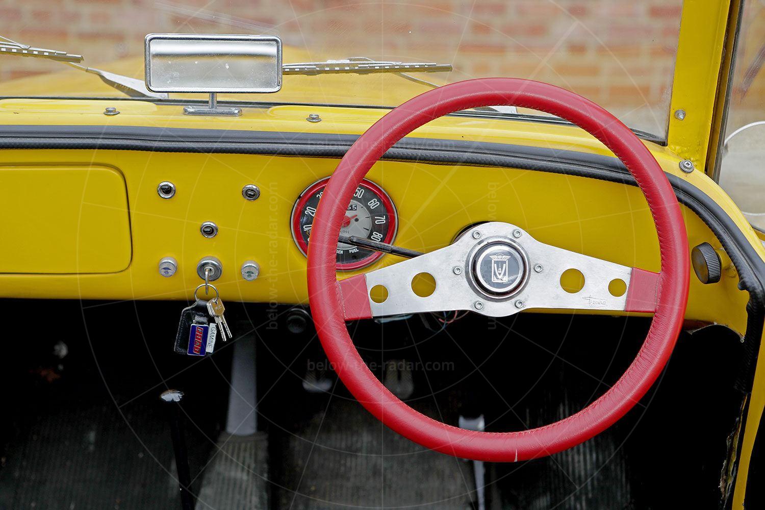 Fiat Gamine dashboard Pic: magiccarpics.co.uk | Fiat Gamine dashboard