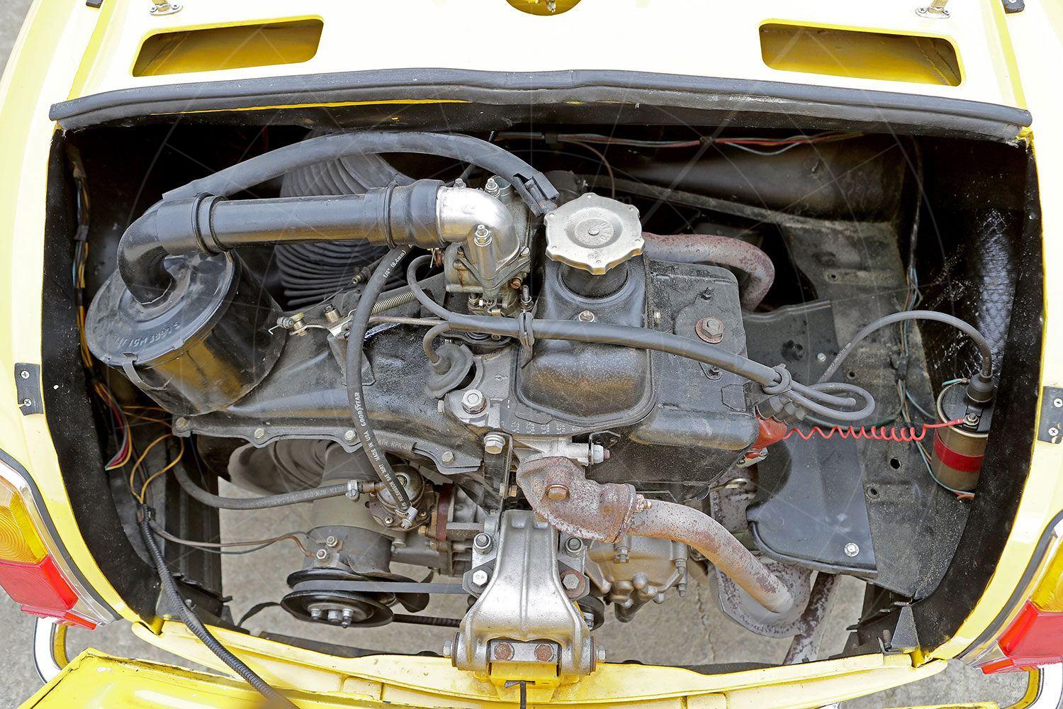 Fiat Gamine engine bay Pic: magiccarpics.co.uk | Fiat Gamine engine bay