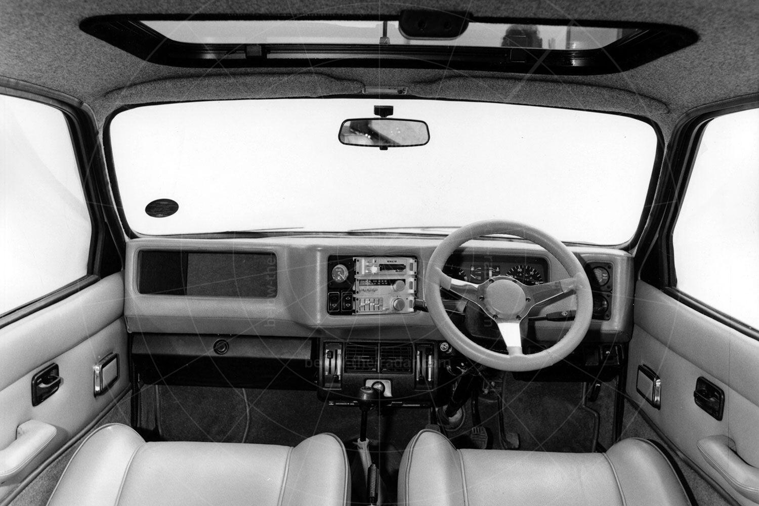 Frazer Tickford Metro interior press shot Pic: magiccarpics.co.uk | Frazer Tickford Metro interior press shot