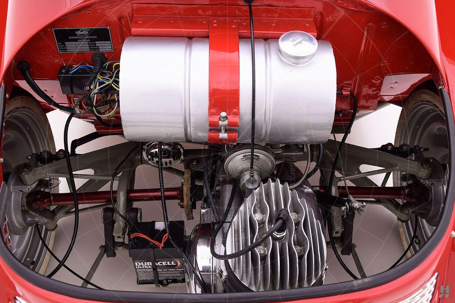 Kleinschnittger F125 engine bay Pic: Hyman Ltd | Kleinschnittger F125 engine bay