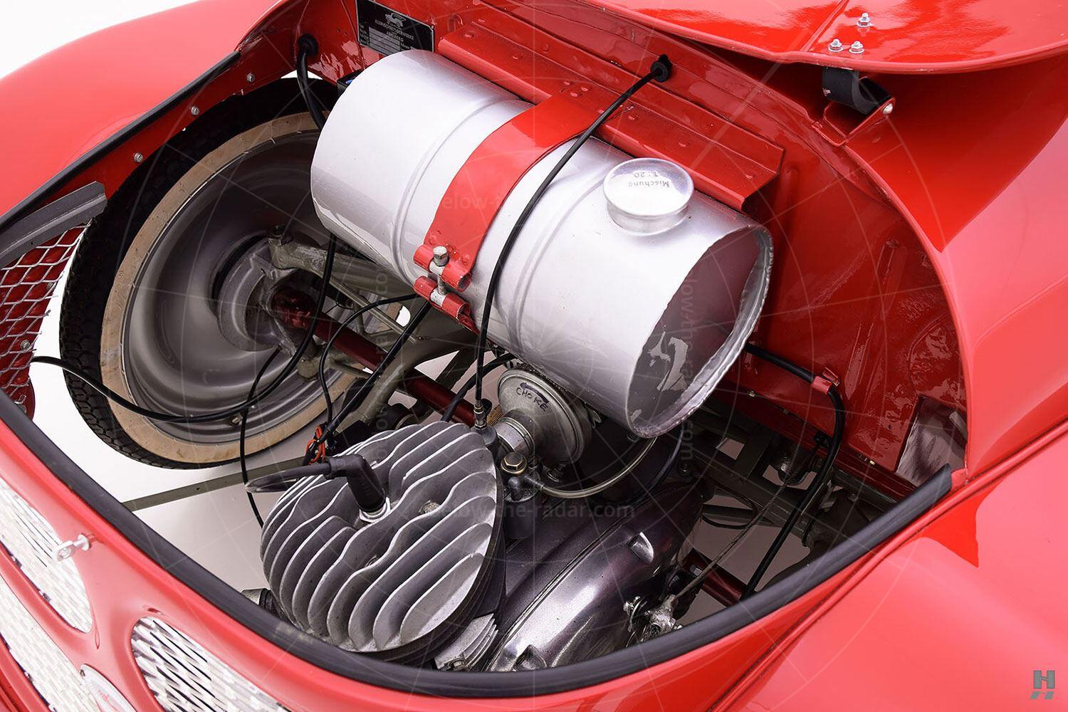 Kleinschnittger F125 engine bay Pic: Hyman Ltd | Kleinschnittger F125 engine bay