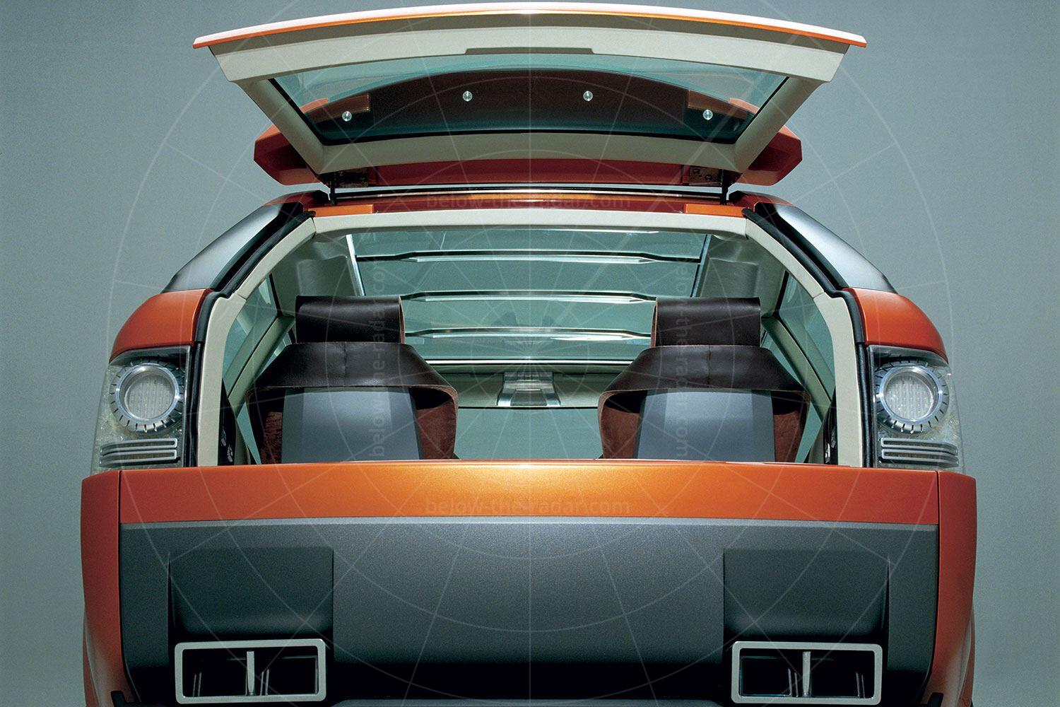 Land Rover Range Stormer Pic: Land Rover | Land Rover Range Stormer