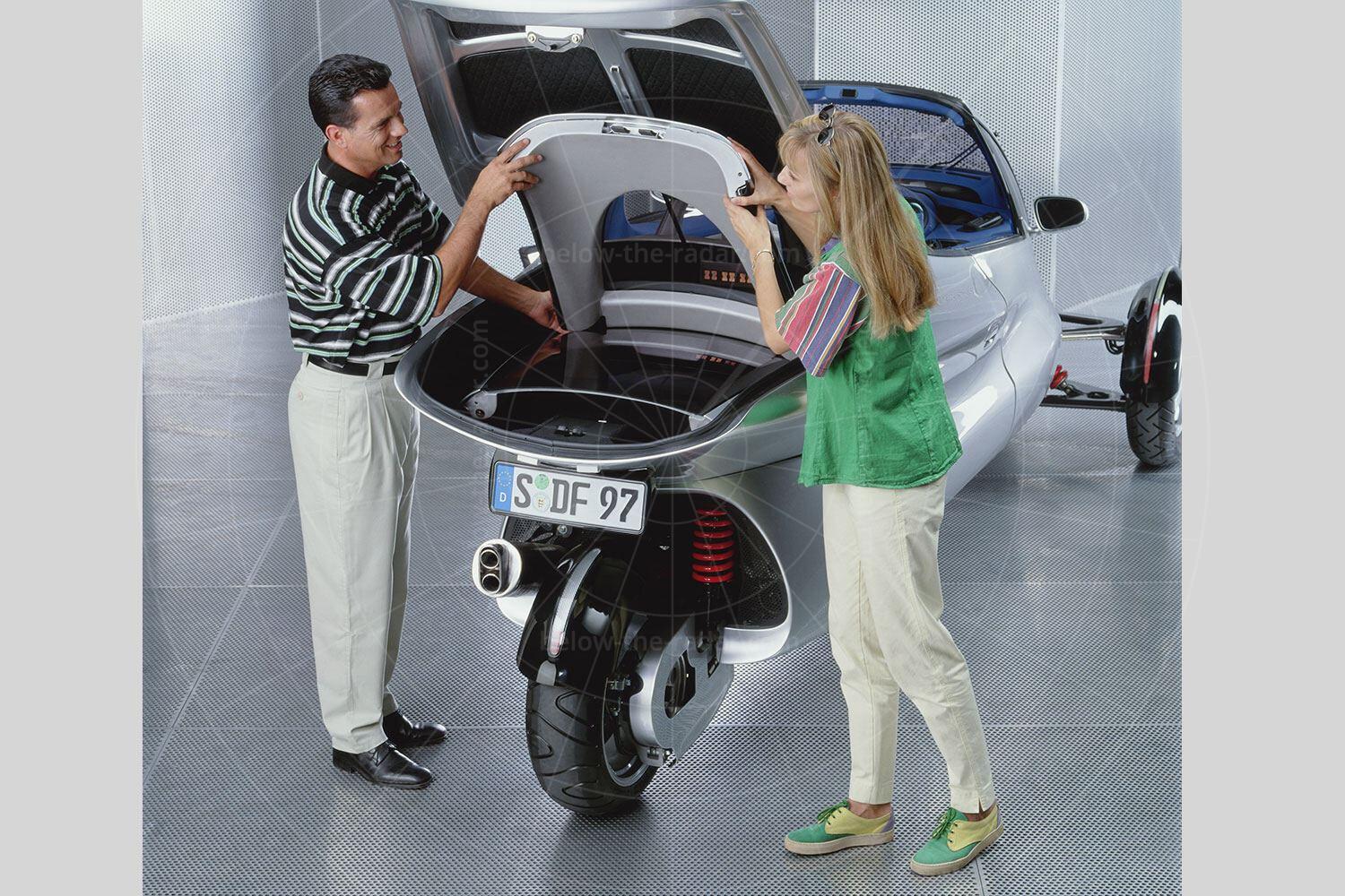 Mercedes F300 Life-Jet Pic: Mercedes-Benz | Mercedes F300 Life-Jet