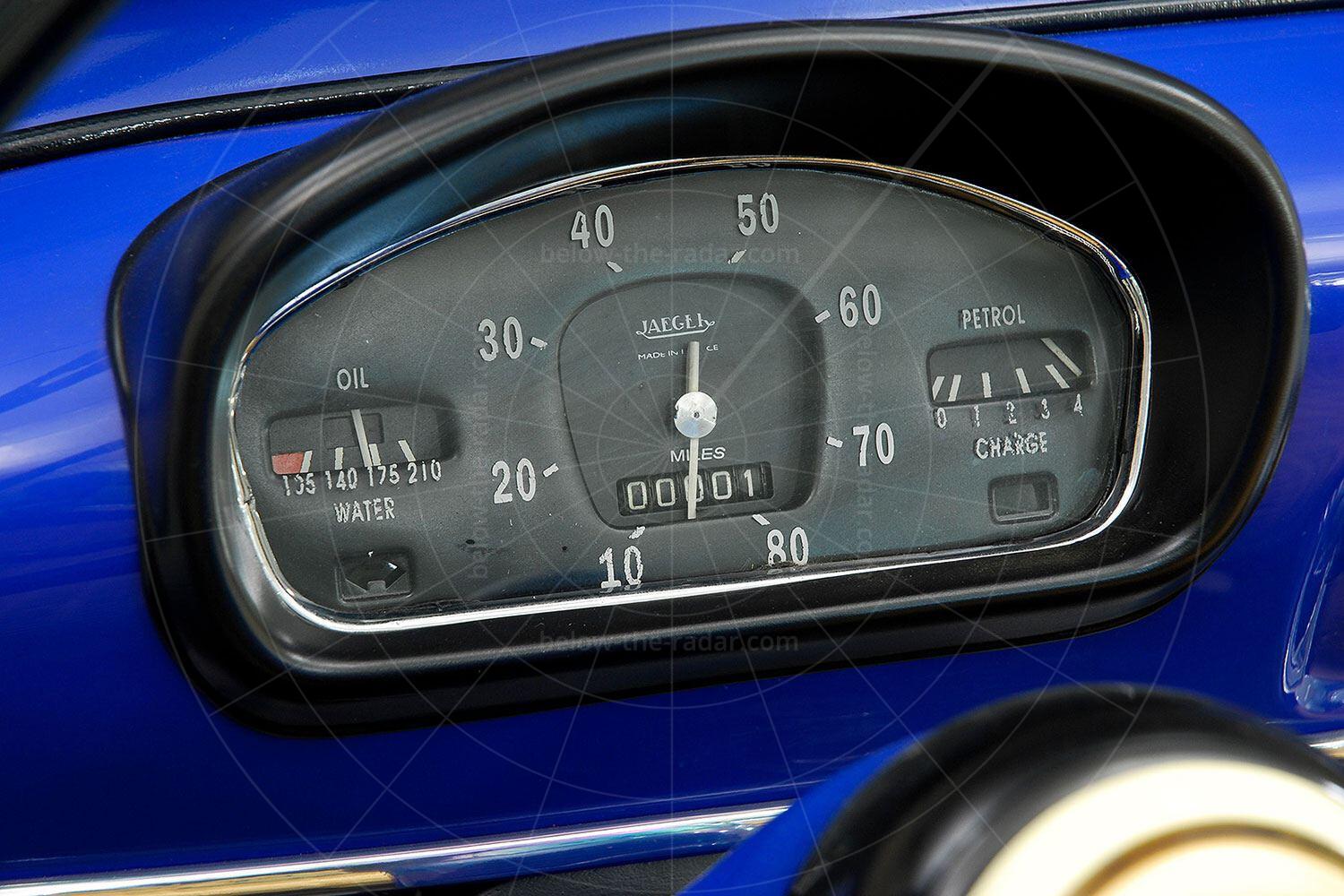 Renault 4CV Jolly dashboard Pic: Hyman Ltd | Renault 4CV Jolly dashboard