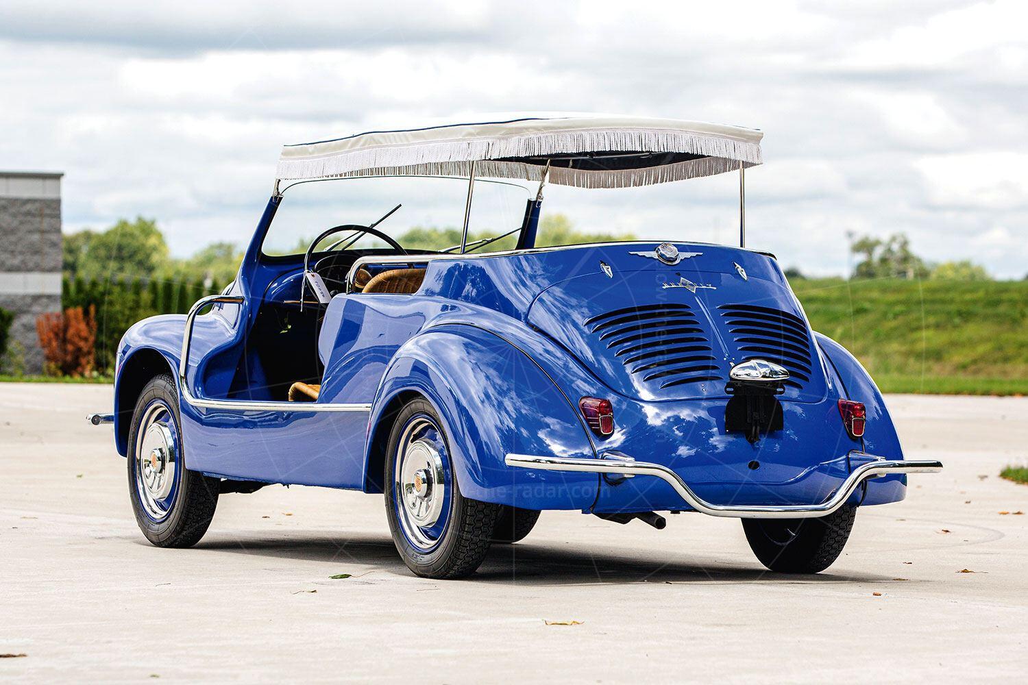 Renault 4CV Jolly Pic: RM Sotheby's | Renault 4CV Jolly