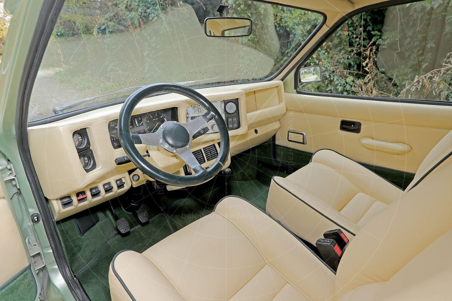 Frazer Tickford Metro interior Pic: magiccarpics.co.uk |