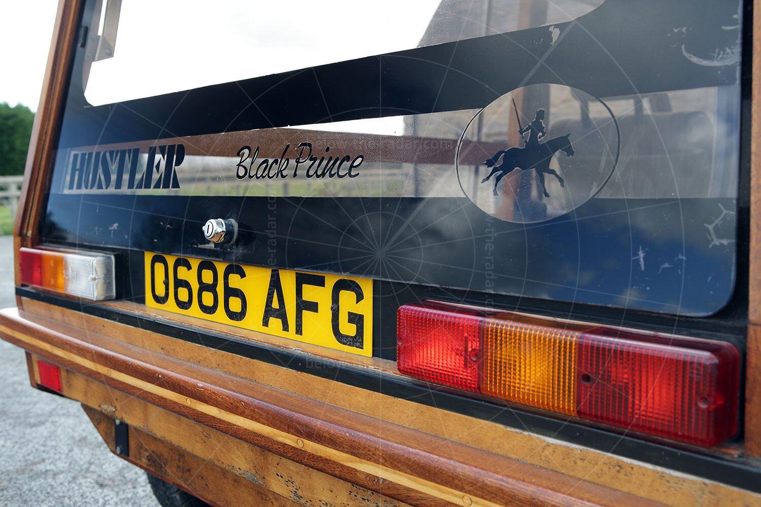 Towns Hustler Six Pic: magiccarpics.co.uk | Towns Hustler Six