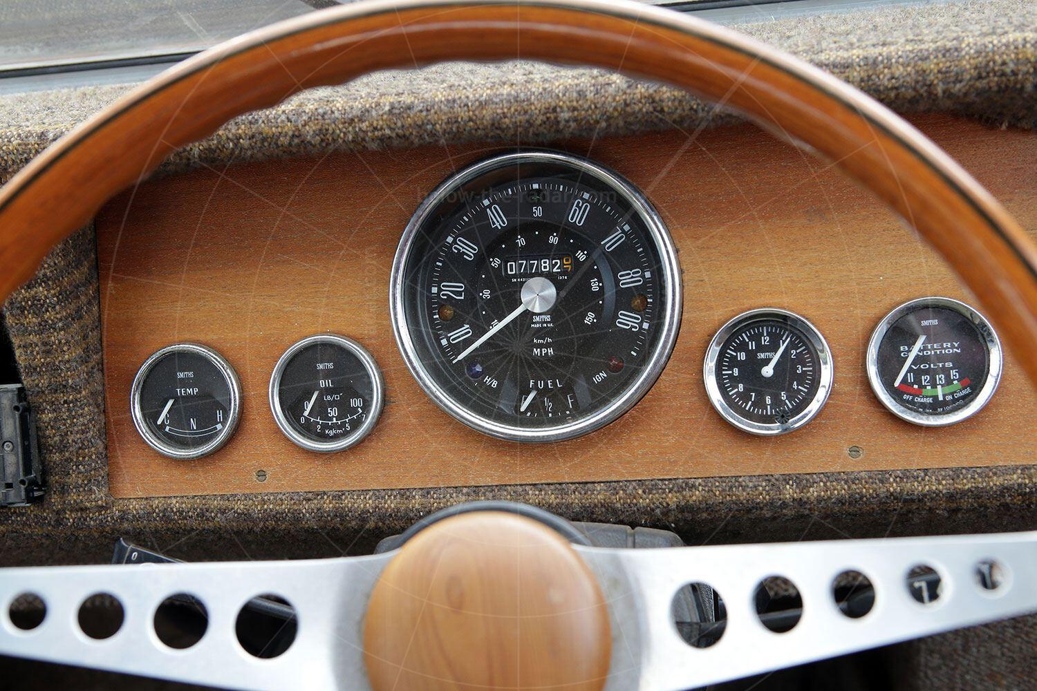 Towns Hustler Six dashboard Pic: magiccarpics.co.uk | Towns Hustler Six dashboard