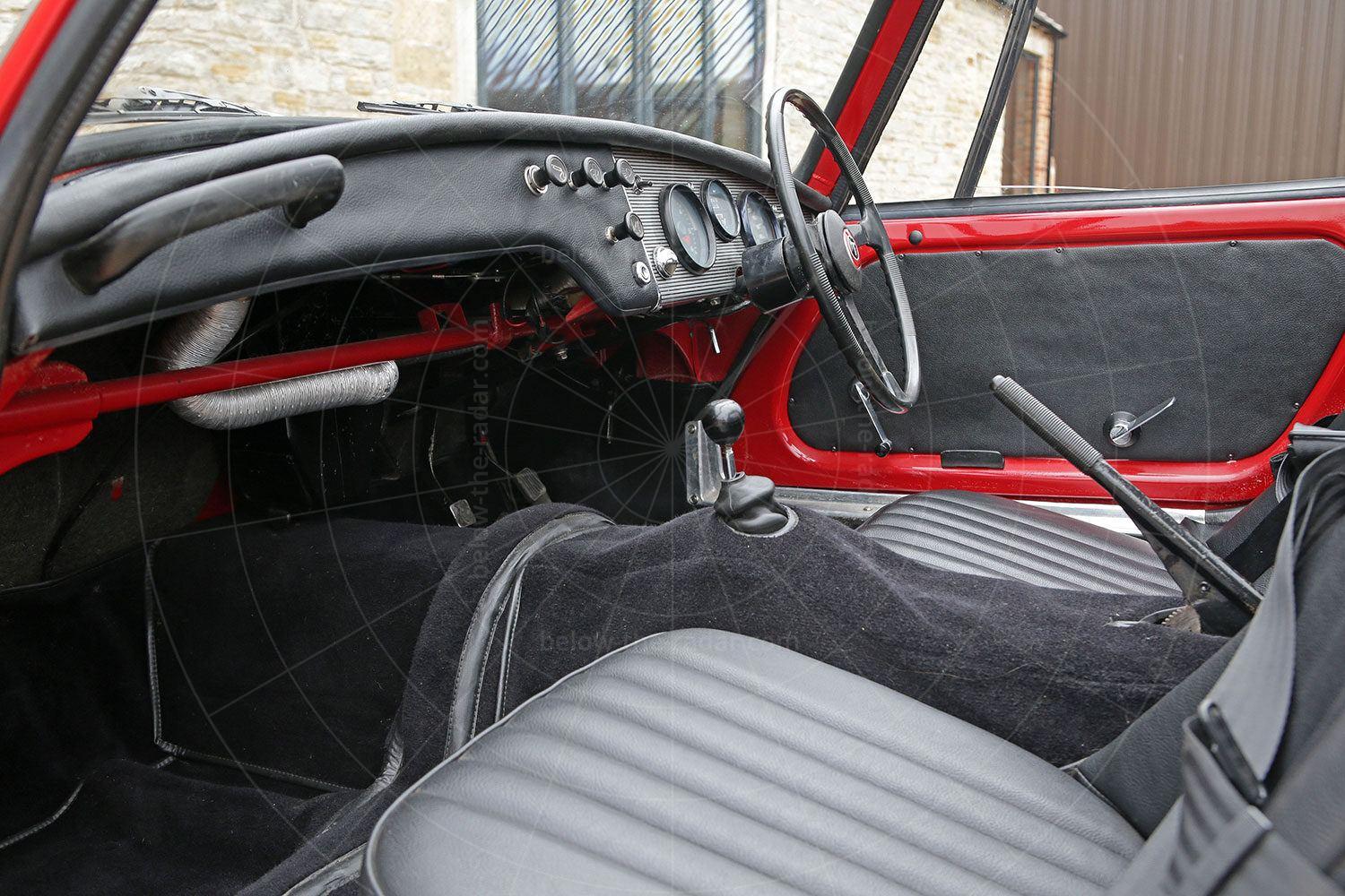 Toyota Sports 800 interior Pic: magiccarpics.co.uk | Toyota Sports 800 interior