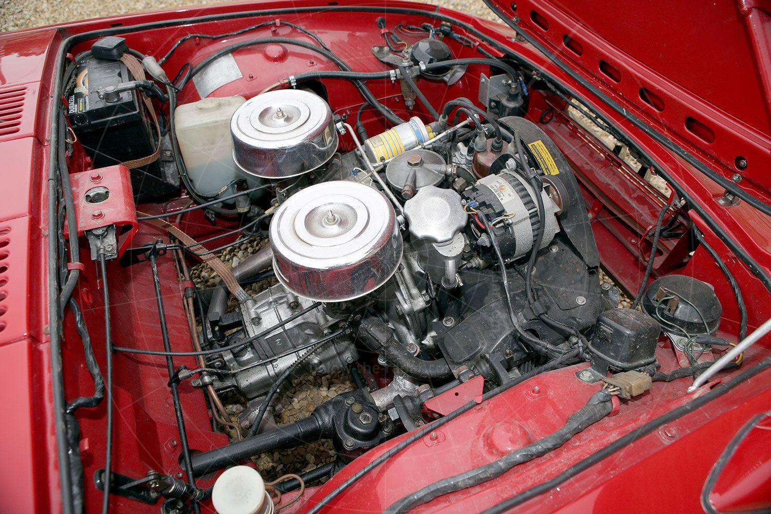 Toyota Sports 800 engine bay Pic: magiccarpics.co.uk | Toyota Sports 800 engine bay