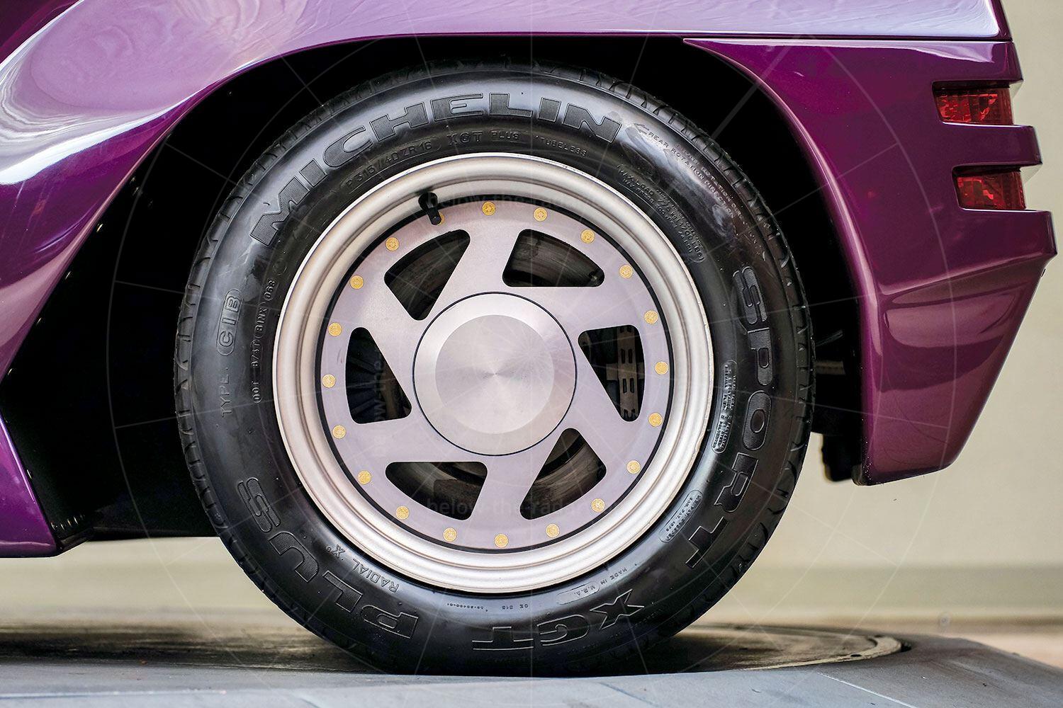 Vector W8 rear wheel Pic: RM Sotheby's | Vector W8 rear wheel
