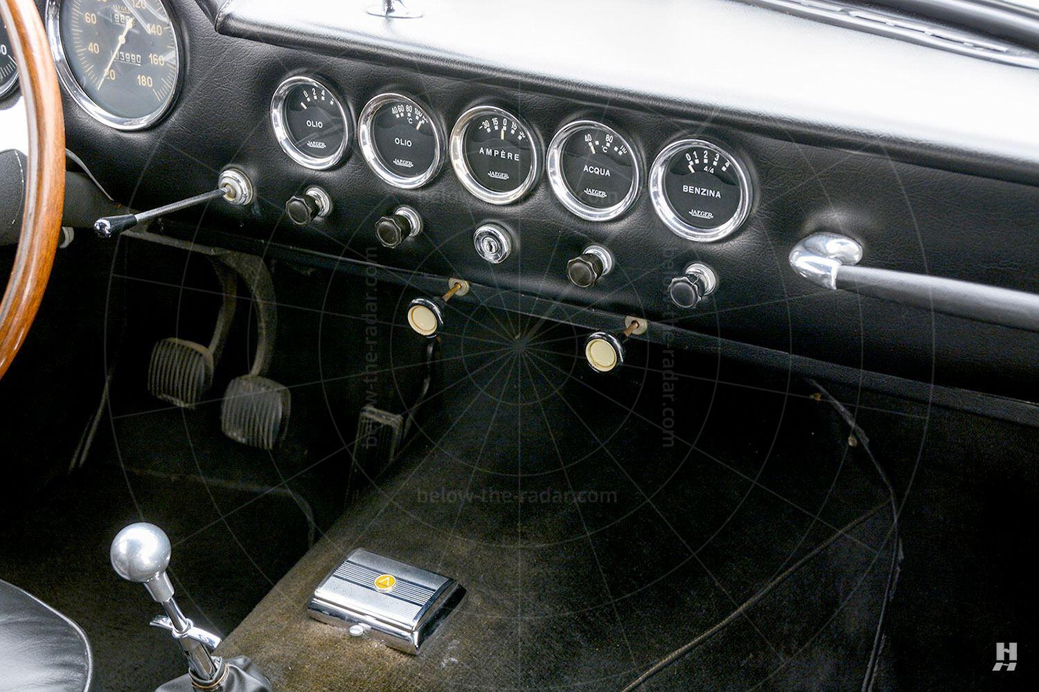 Apollo 5000GT dashboard Pic: Hyman Ltd | Apollo 5000GT dashboard