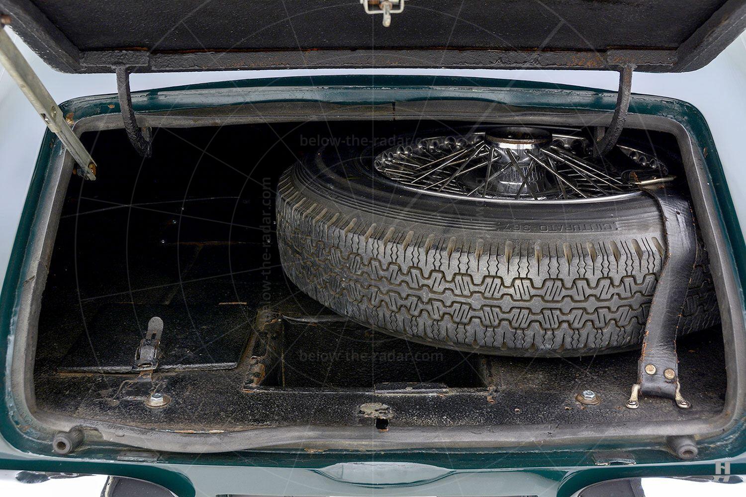 Apollo 5000GT boot Pic: Hyman Ltd | Apollo 5000GT boot