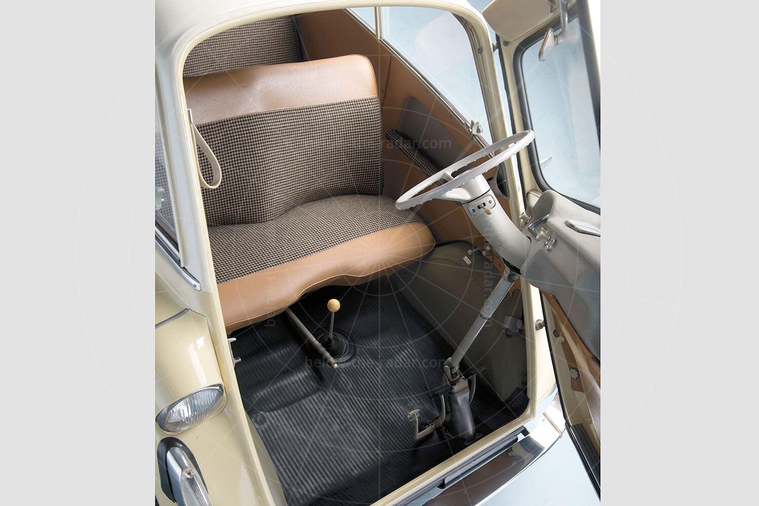 BMW 600 interior Pic: RM Sotheby's | BMW 600 interior