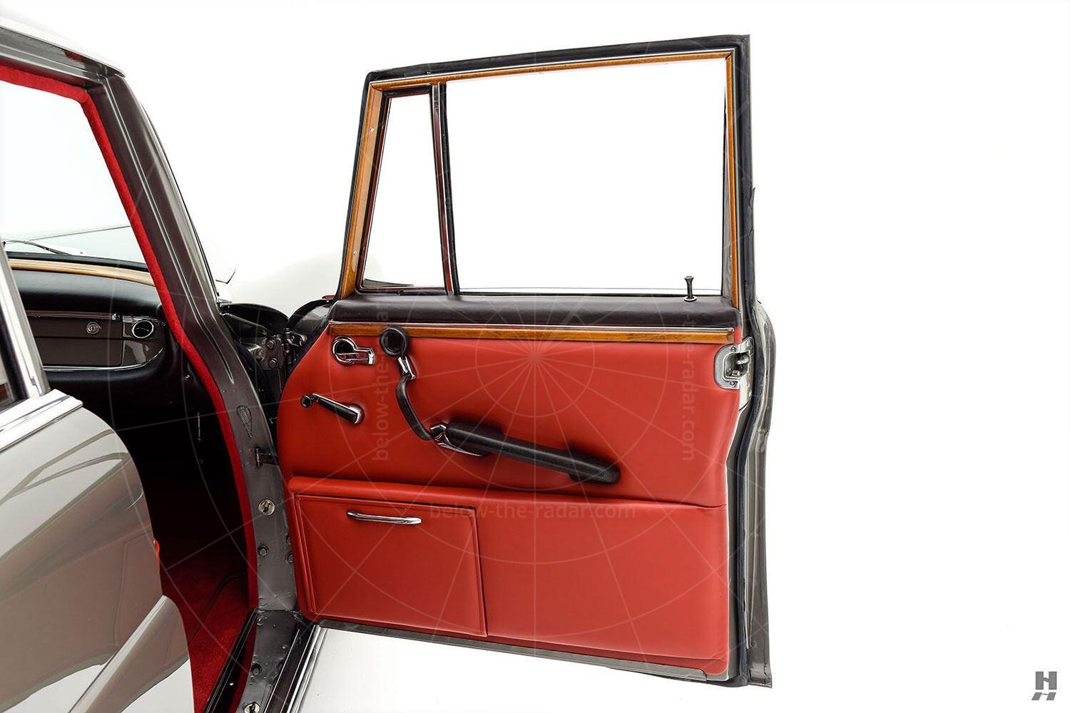 Bentley S2 Wendler shooting brake - front door trim Pic: Hyman Ltd | Bentley S2 Wendler shooting brake - front door trim