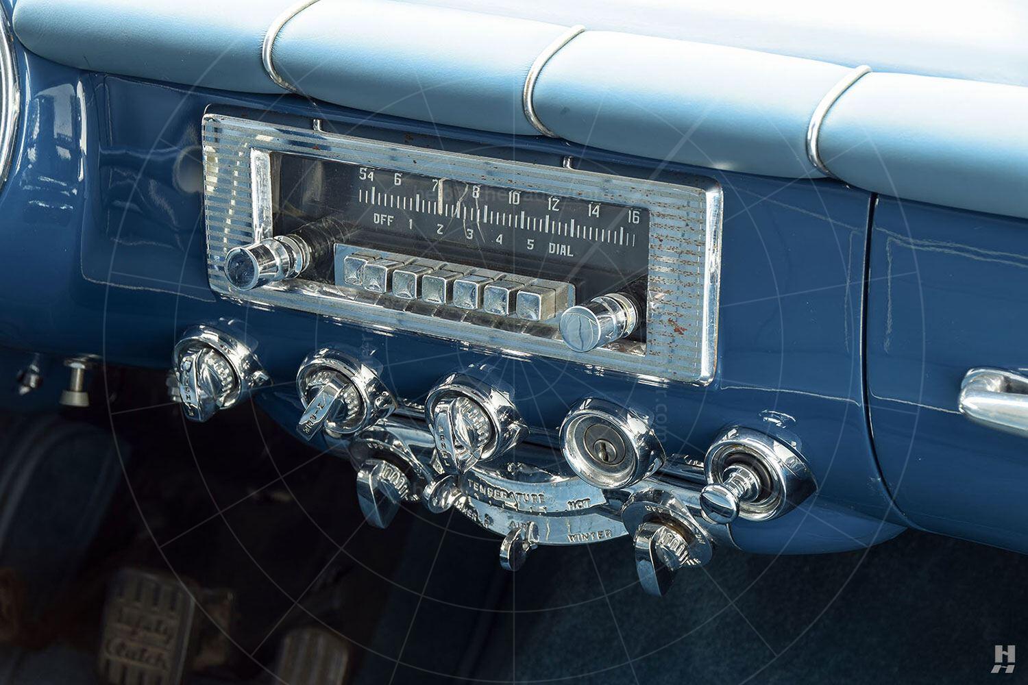 Chrysler Ghia special coupé radio Pic: Hyman Ltd | Chrysler Ghia special coupé radio