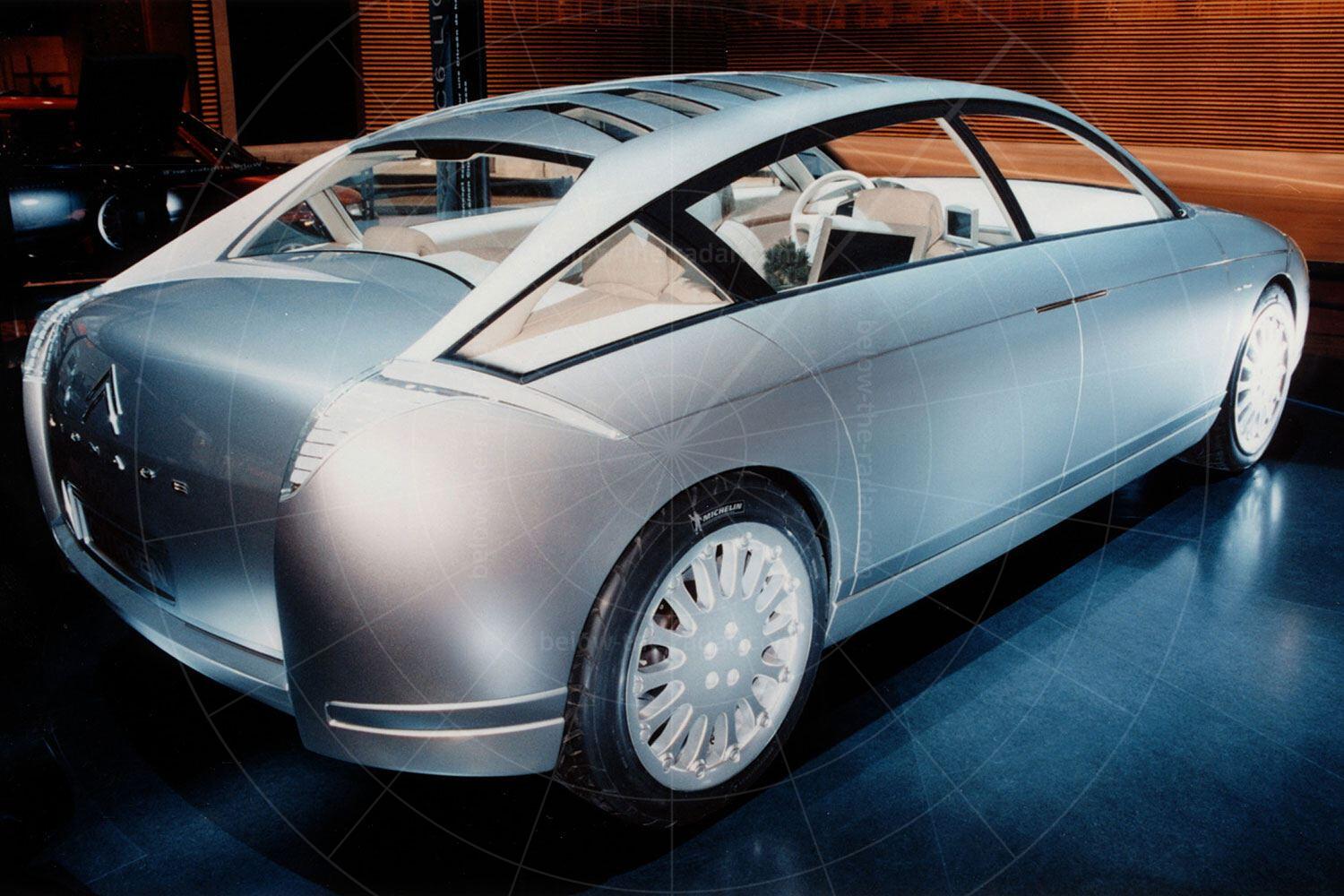 Citroen C6 Lignage at the 1999 Geneva Salon Pic: Citroen | Citroen C6 Lignage at the 1999 Geneva Salon