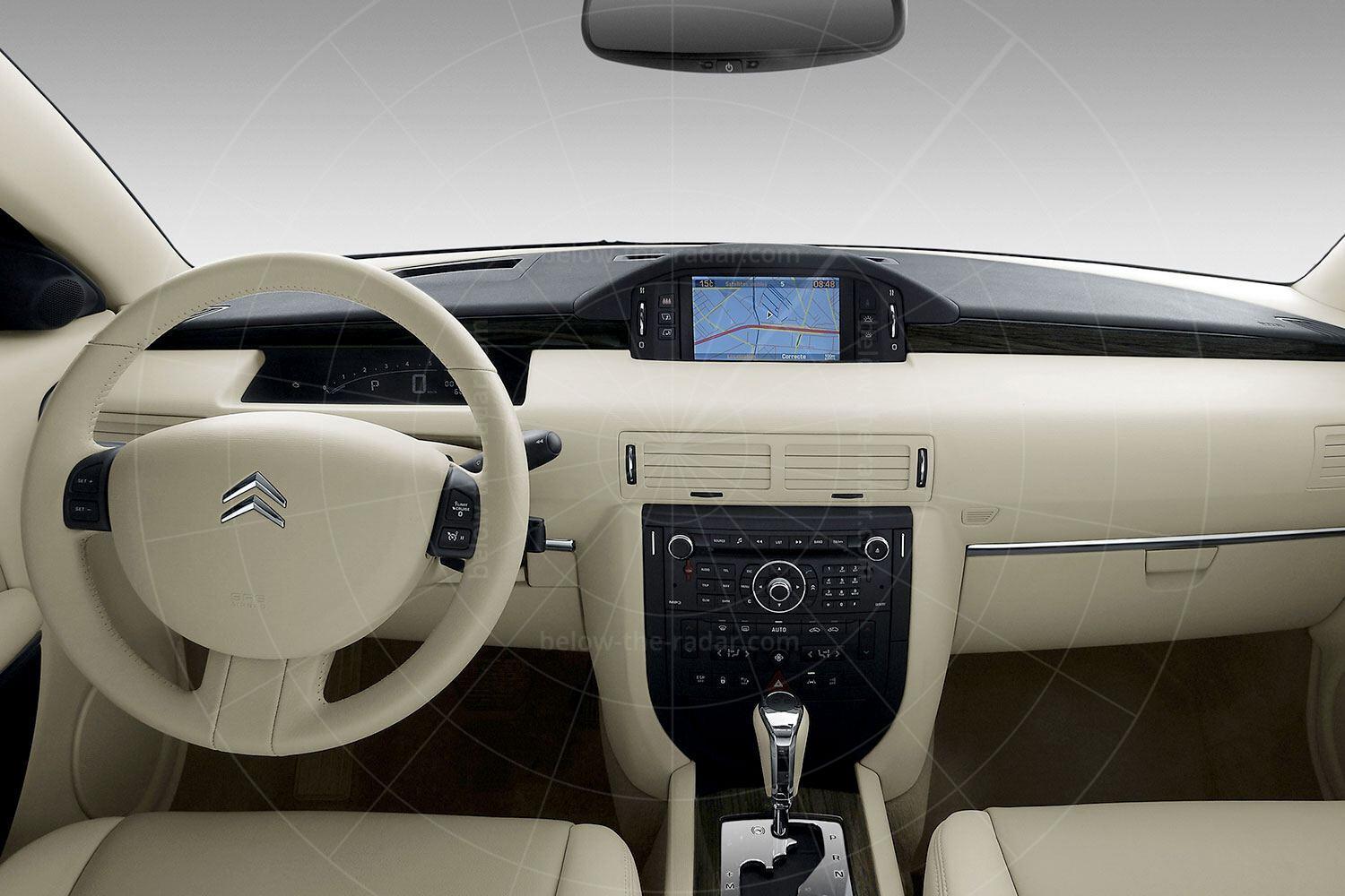 Citroen C6 Lignage dashboard Pic: Citroen | Citroen C6 Lignage dashboard