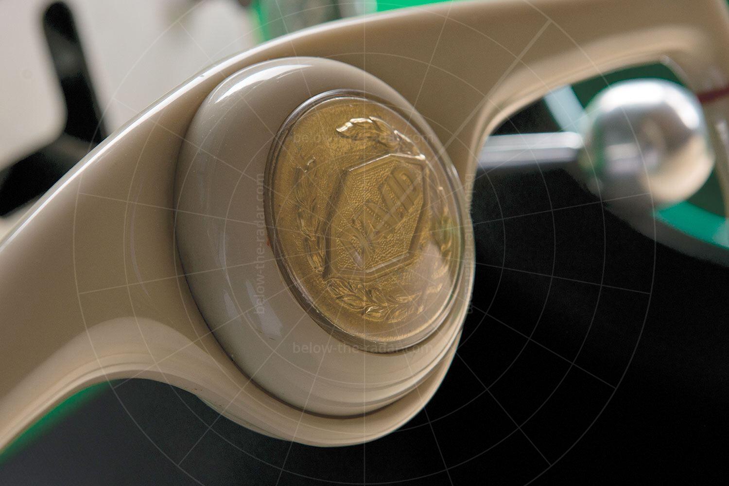 David three-wheeler steering wheel badge Pic: RM Sotheby's | David three-wheeler steering wheel badge