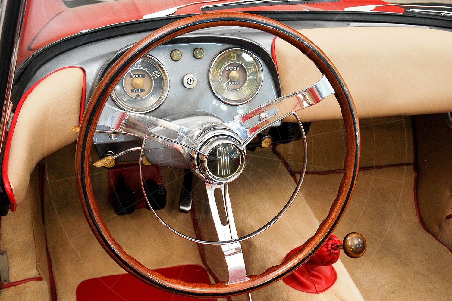 Fiat 1100 TV Trasformabil dashboard Pic: Hyman Ltd | Fiat 1100 TV Trasformabil dashboard