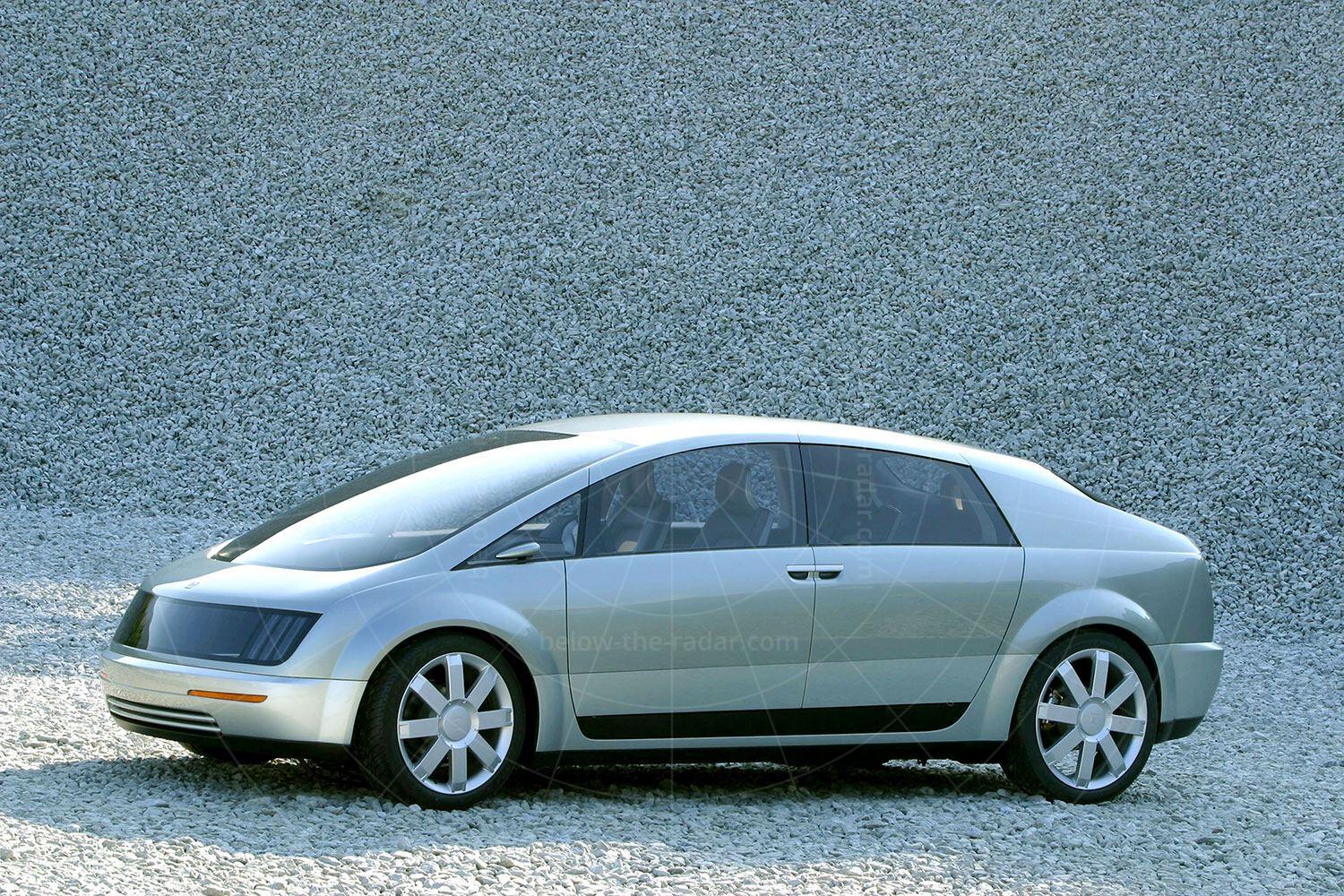 GM Hy-Wire Pic: General Motors | GM Hy-Wire