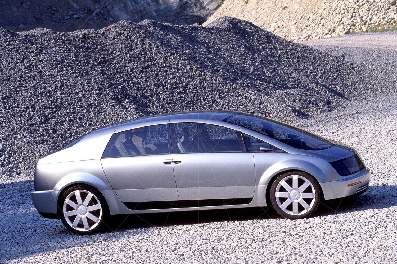 GM Hy-Wire Pic: General Motors | GM Hy-Wire