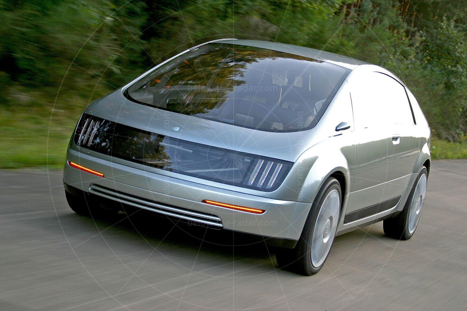 GM Hy-Wire Pic: General Motors | GM Hy-Wire