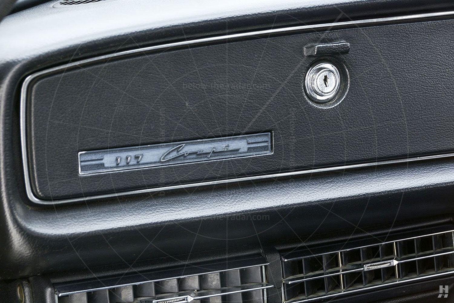 Isuzu 117 Coupé badge Pic: Hyman Ltd | Isuzu 117 Coupé badge