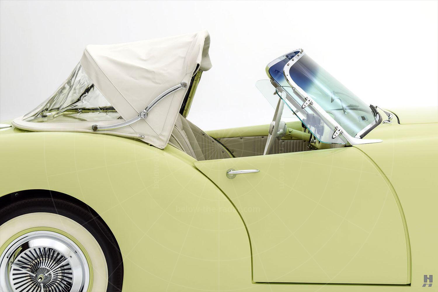 Kaiser Darrin 161 Pic: Hyman Ltd | Kaiser Darrin 161 roof